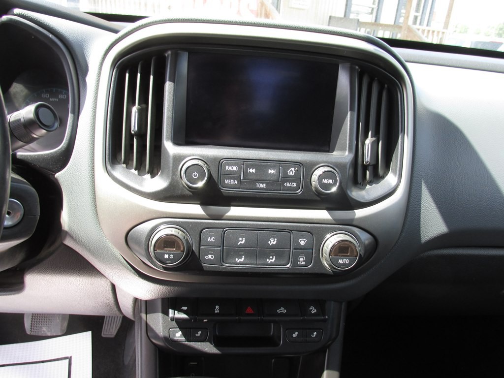 2015 Chevrolet Colorado Image 11
