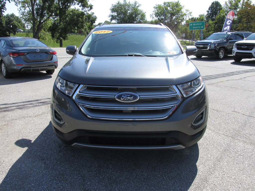 2017 Ford Edge Image 2