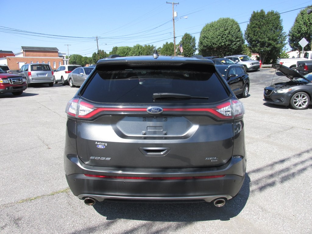 2017 Ford Edge Image 5