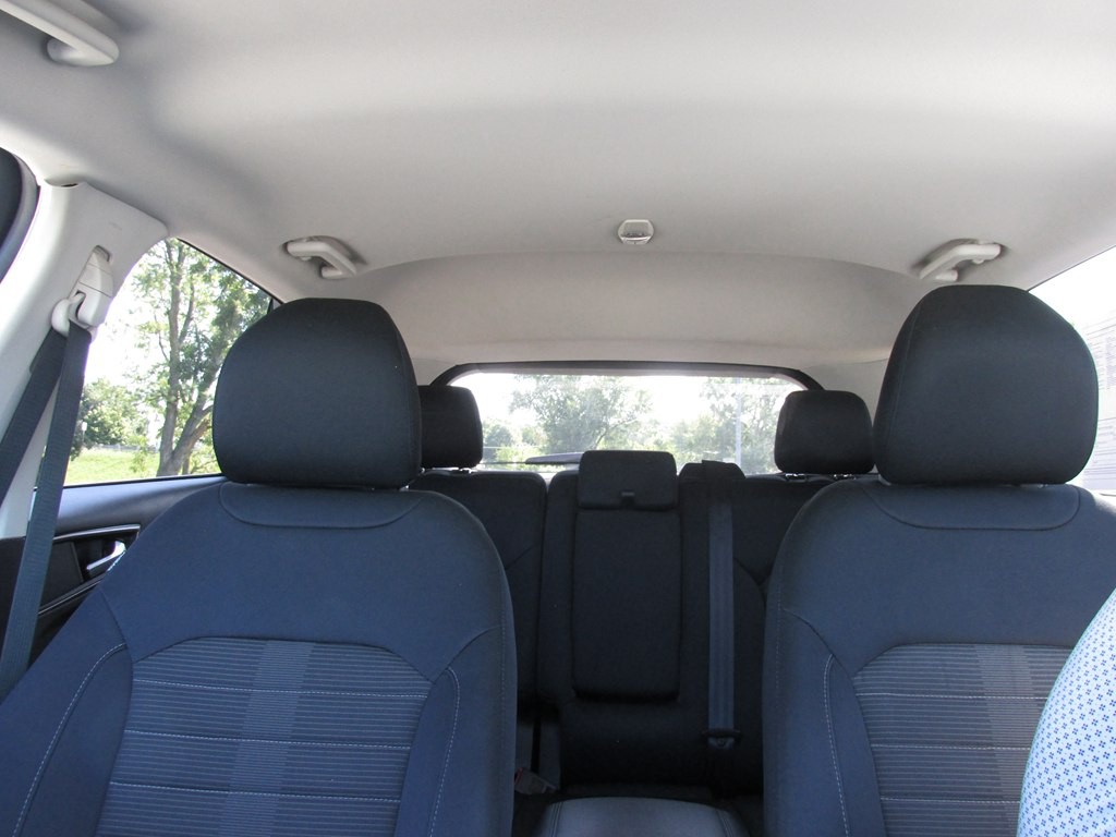 2017 Ford Edge Image 18