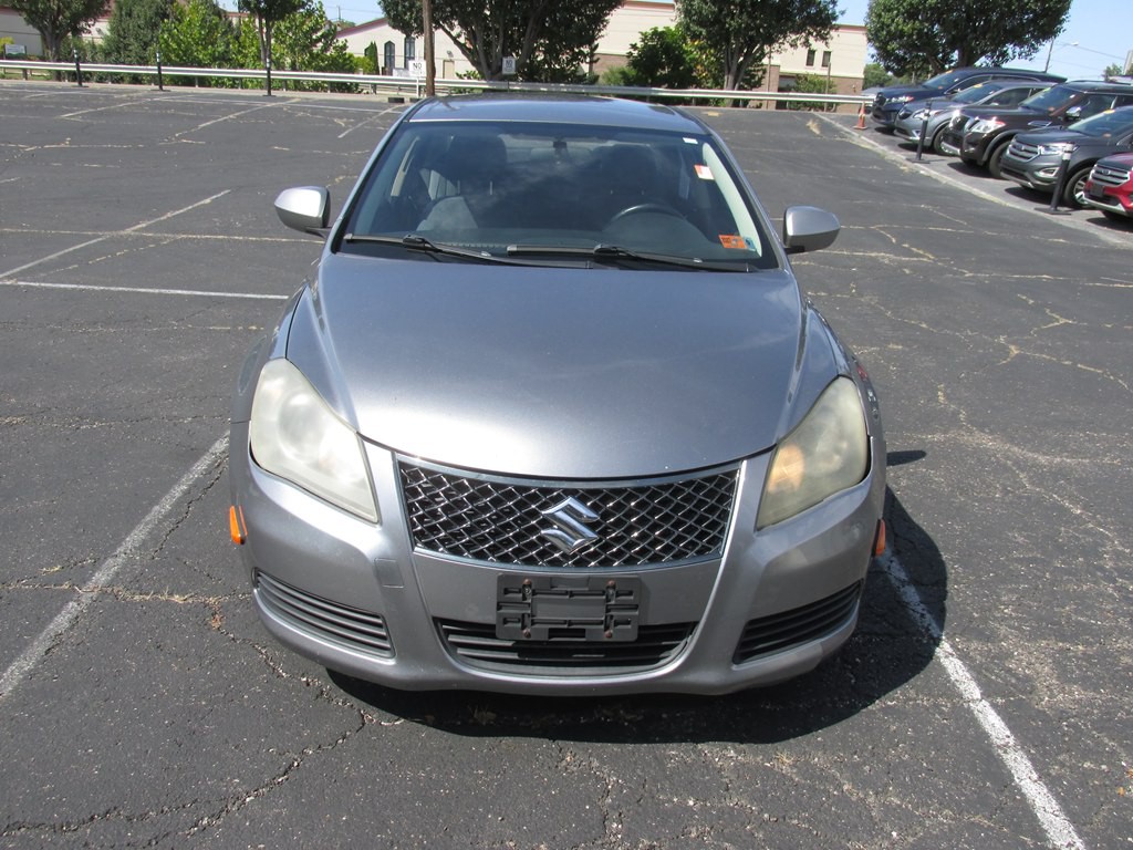 2012 Suzuki Kizashi Image 3