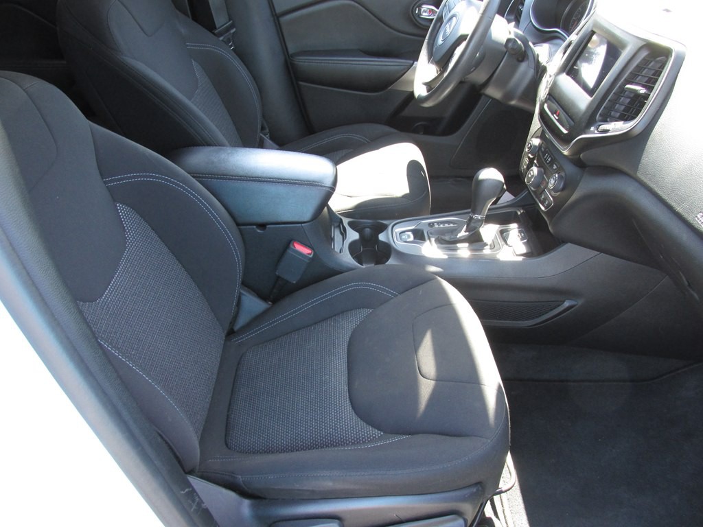 2020 Jeep Cherokee Image 10