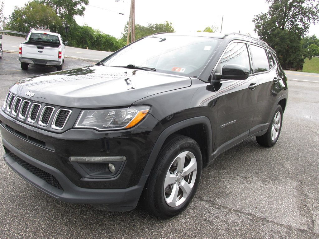2018 Jeep Compass Image 1