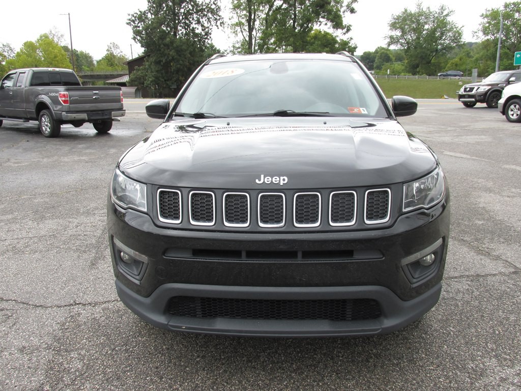 2018 Jeep Compass Image 2