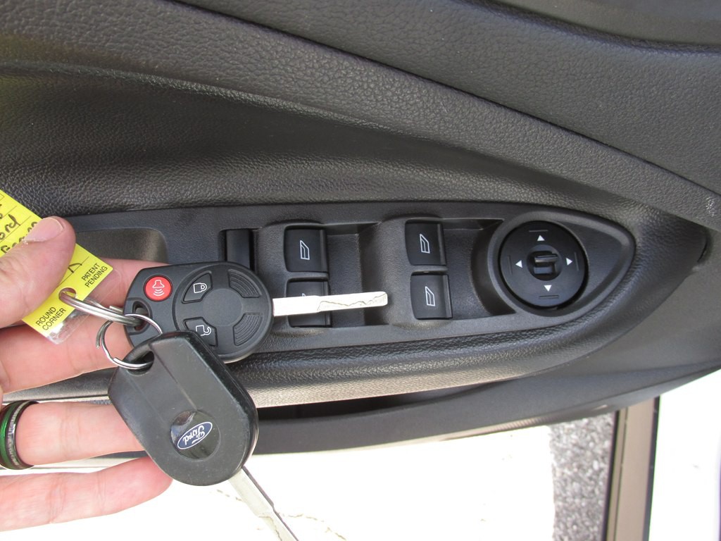 2015 Ford Escape Image 12