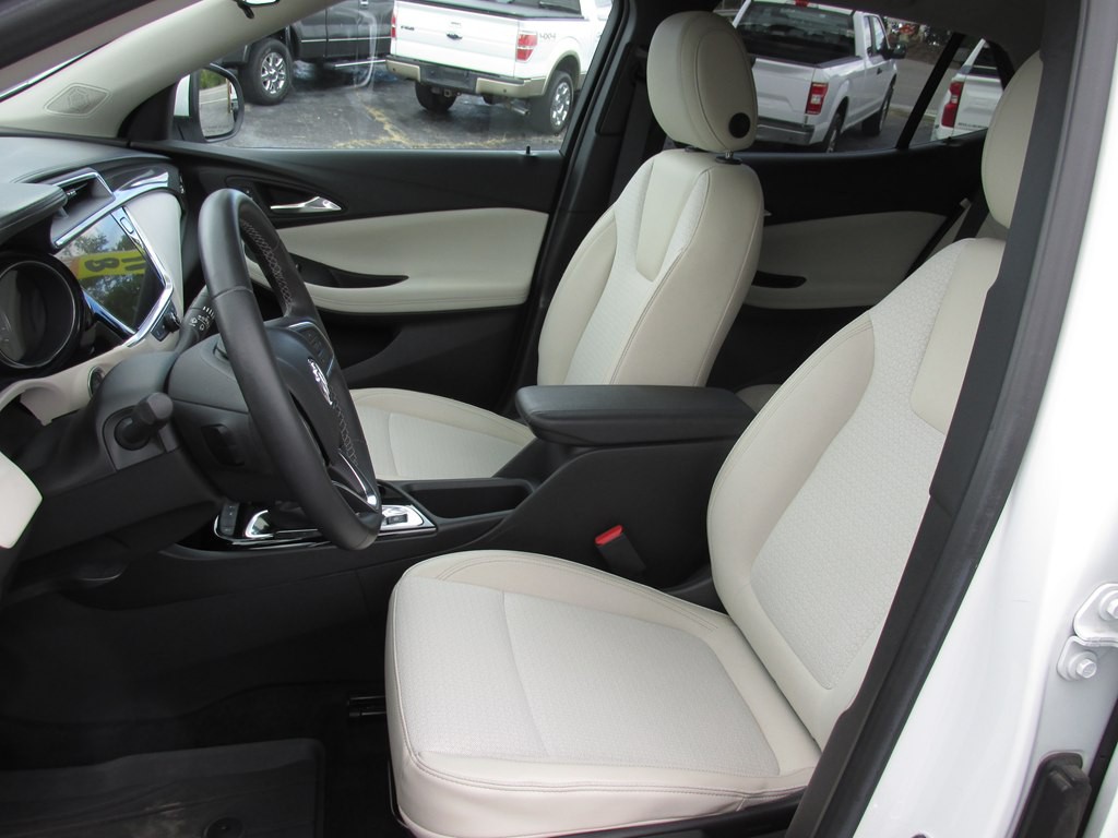2021 Buick Enclave Image 9