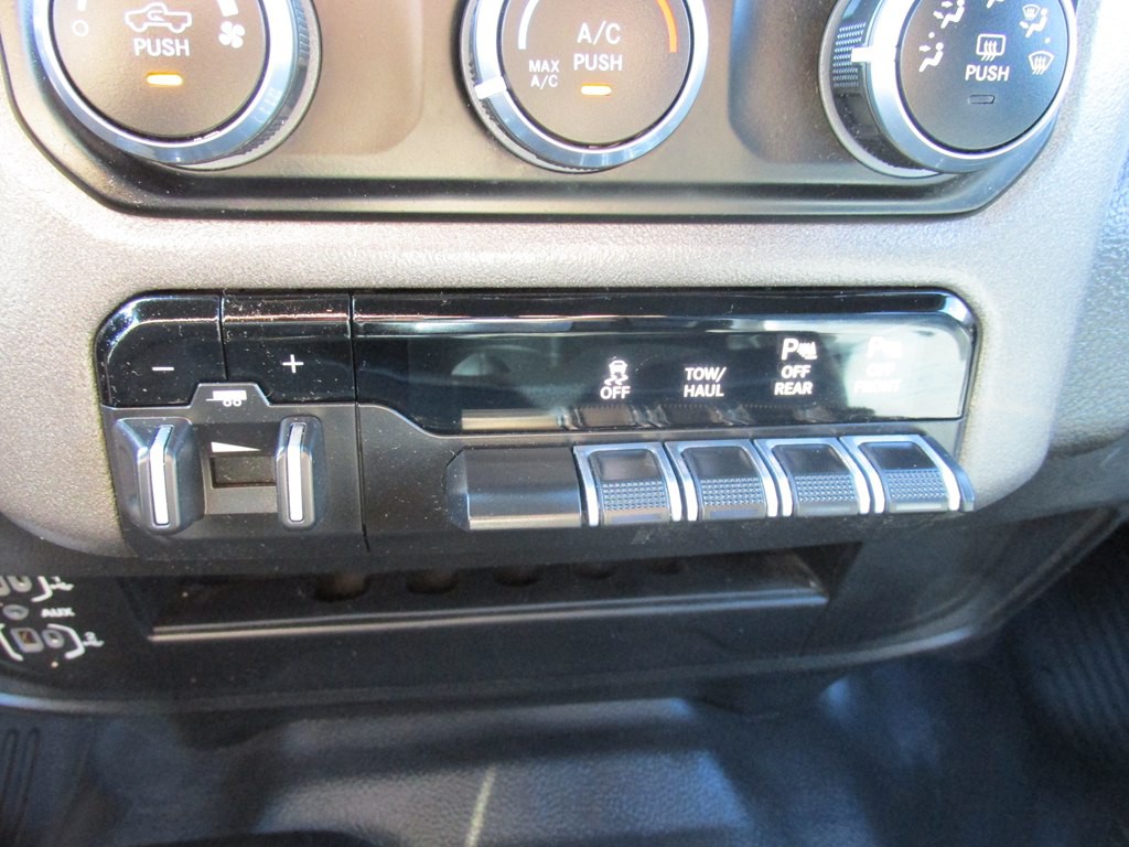 2022 RAM 2500 Image 12