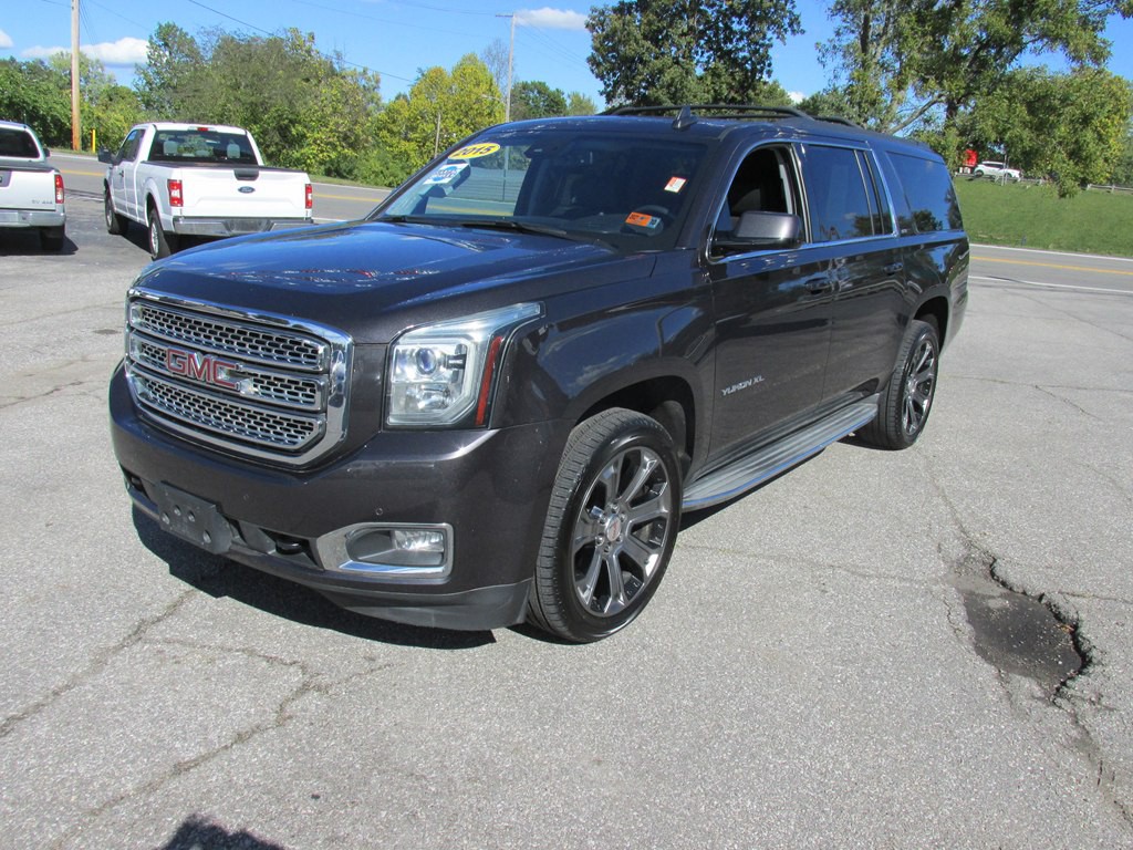 2015 GMC Yukon Image 1