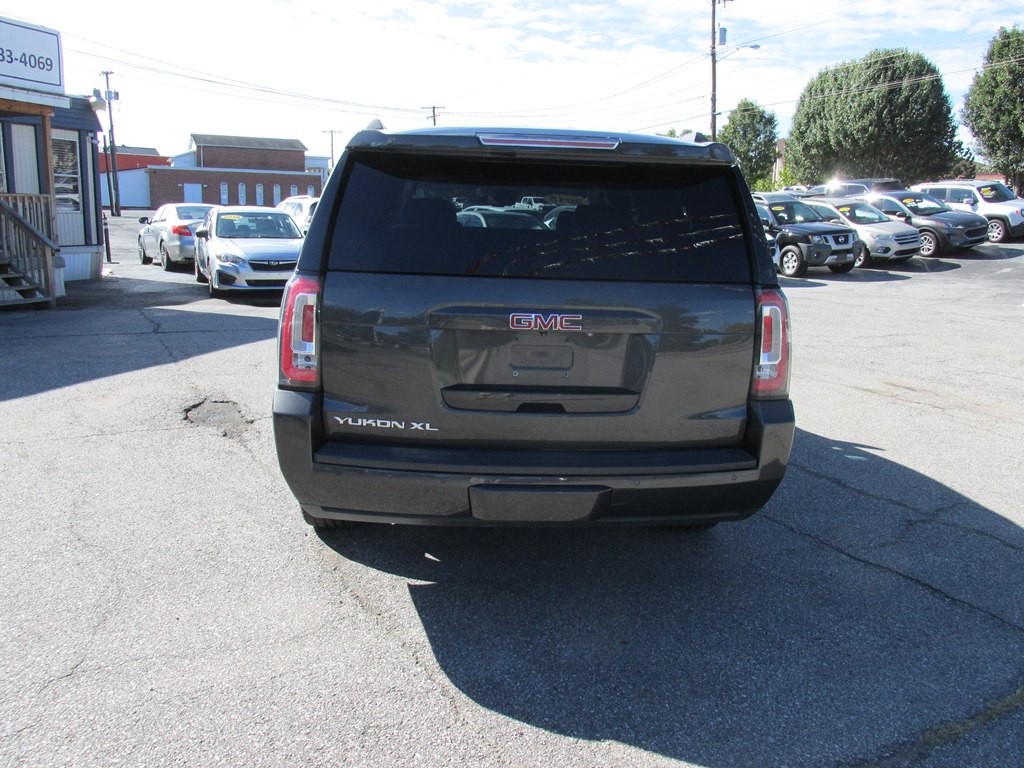 2015 GMC Yukon Image 5