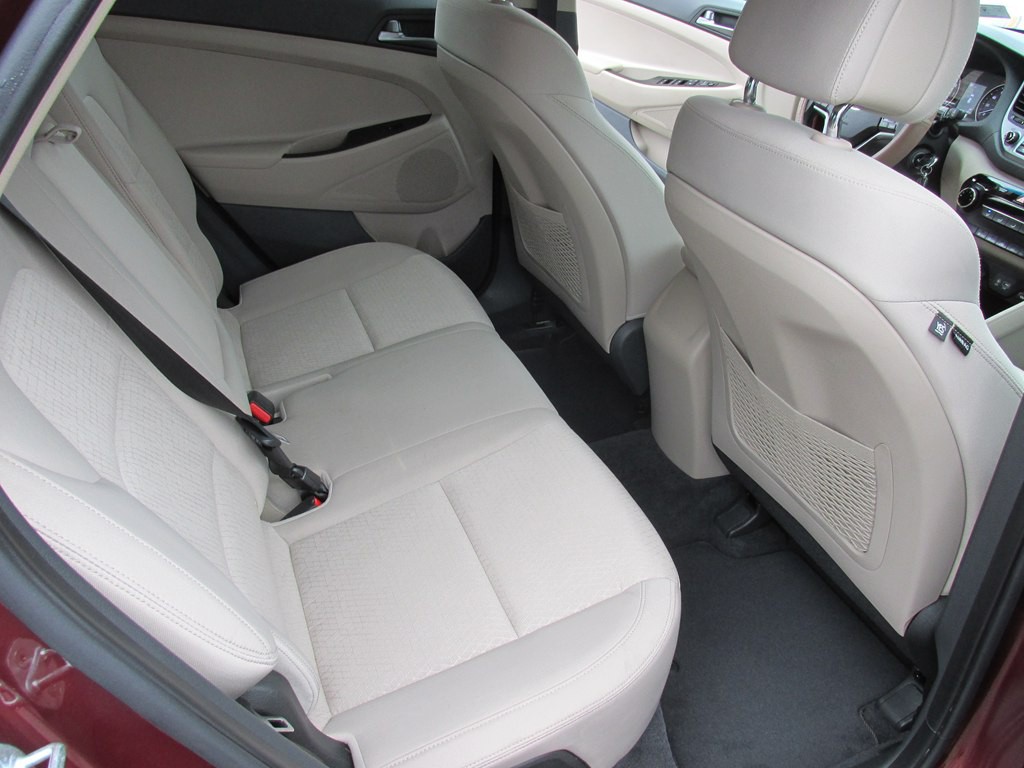 2016 Hyundai Tucson Image 9