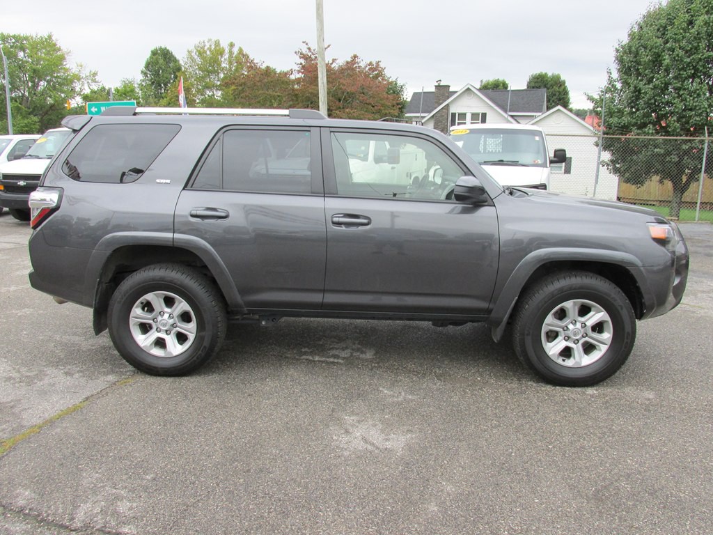 2023 Toyota 4Runner Image 4