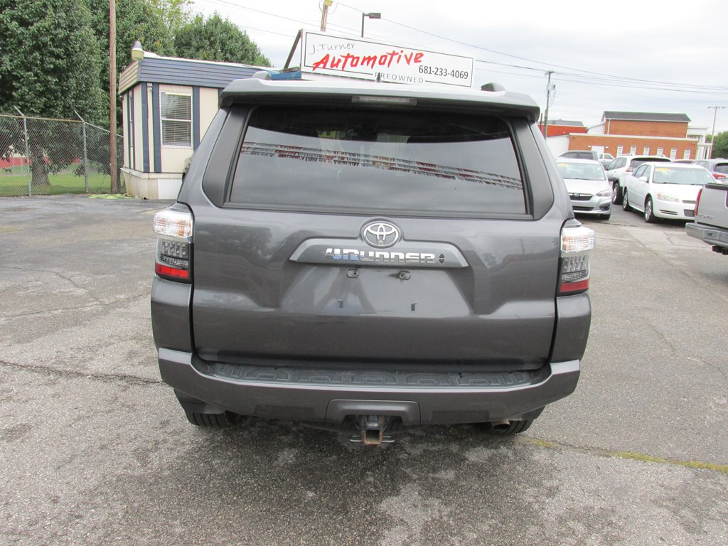 2023 Toyota 4Runner Image 5