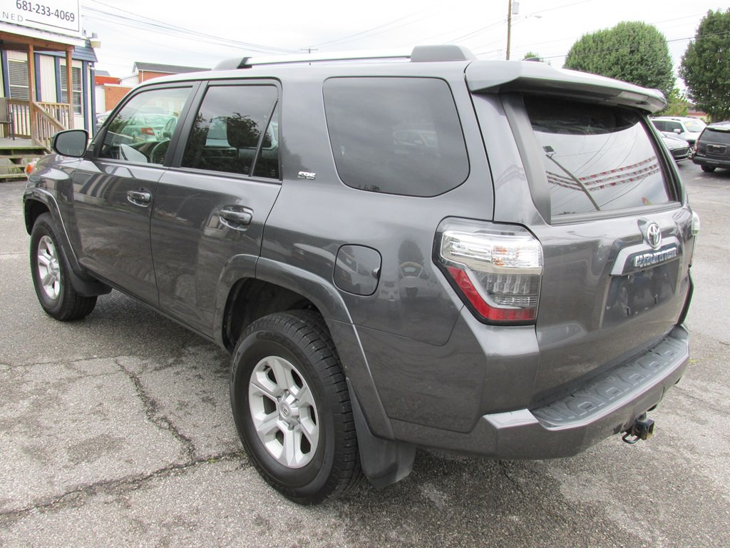 2023 Toyota 4Runner Image 6