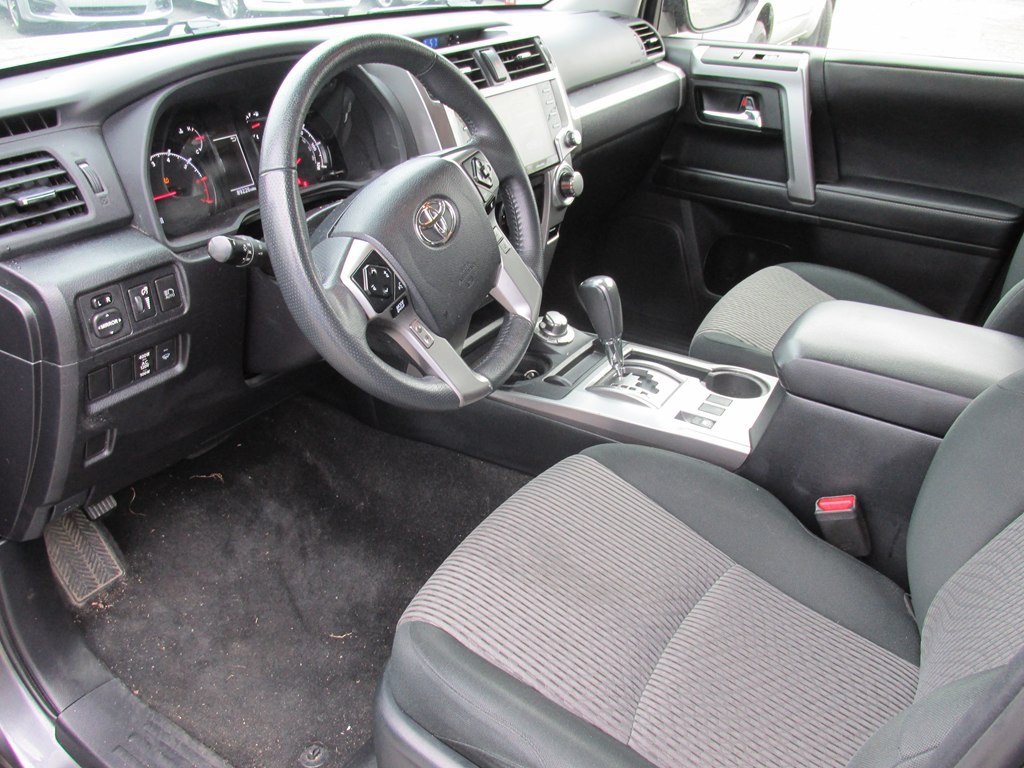2023 Toyota 4Runner Image 9