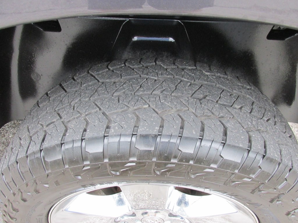 2017 RAM 1500 Image 7