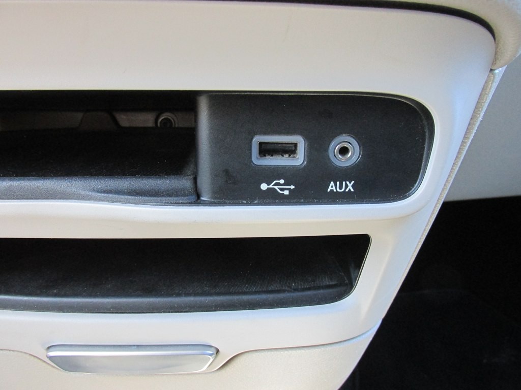 2017 Chrysler Pacifica Image 11