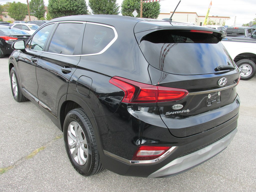2019 Hyundai Santa Fe Image 6