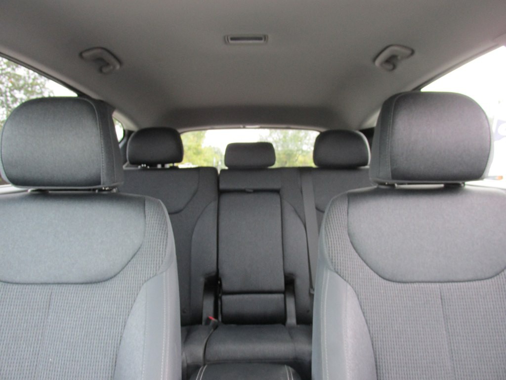 2019 Hyundai Santa Fe Image 11