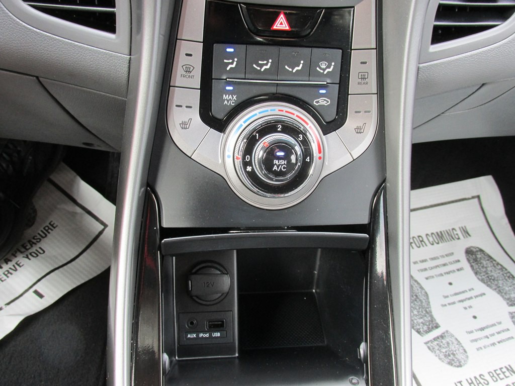 2013 Hyundai Elantra Image 11