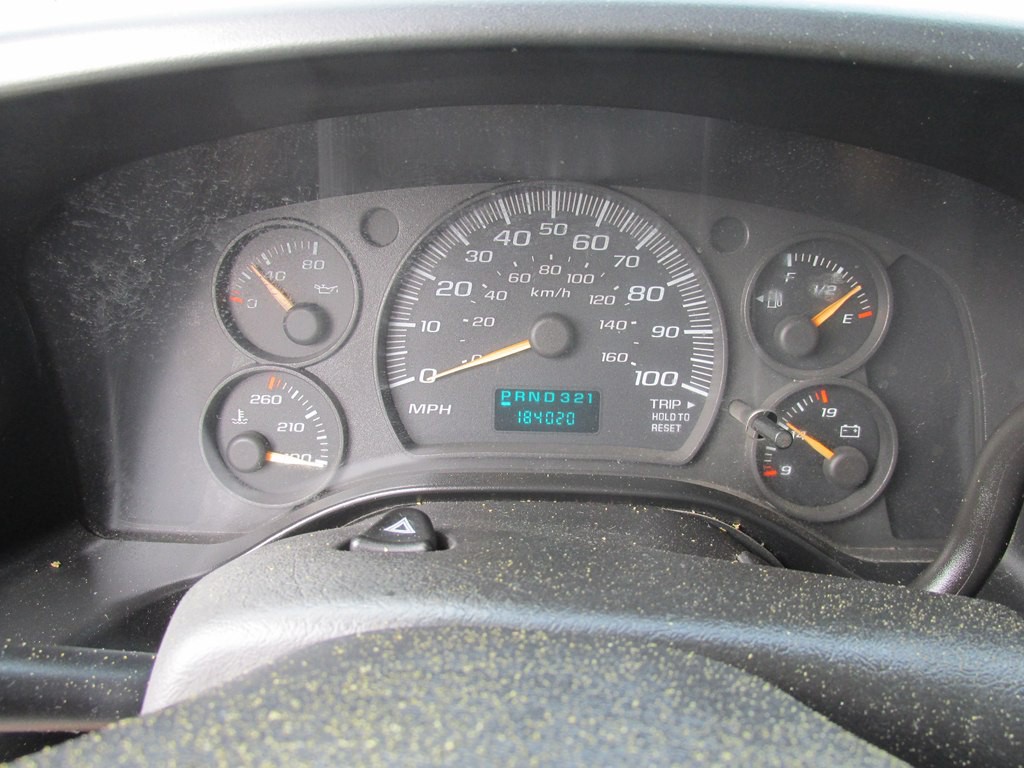 2006 GMC Savana Image 2
