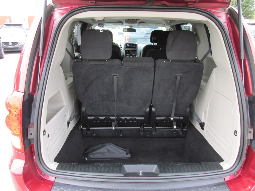 2016 Dodge Grand Caravan Image 9
