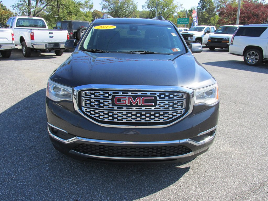 2017 GMC Acadia Image 3