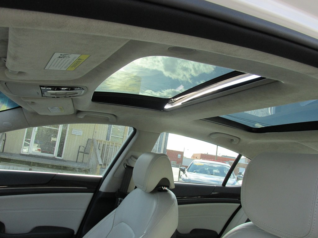 2016 Kia Cadenza Image 11