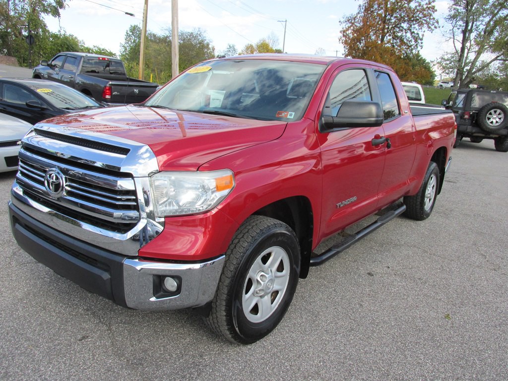 2017 Toyota Tundra Image 1