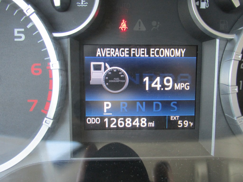 2017 Toyota Tundra Image 2