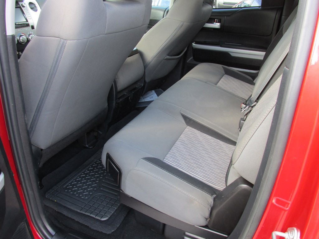 2017 Toyota Tundra Image 9