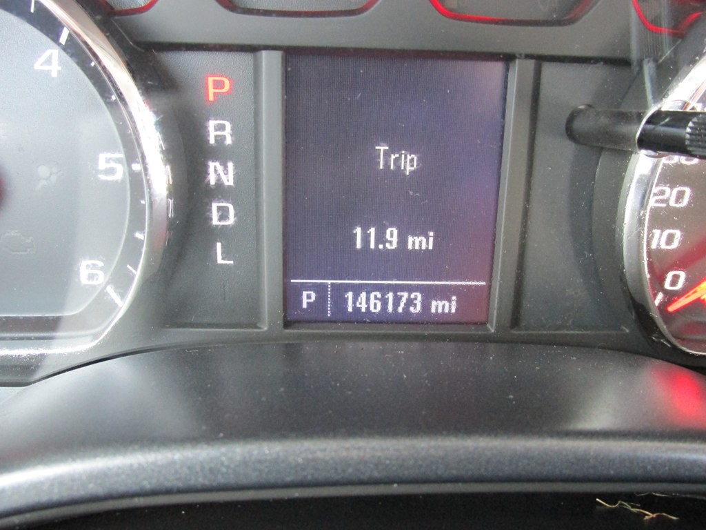 2017 Chevrolet Silverado 1500 Image 2