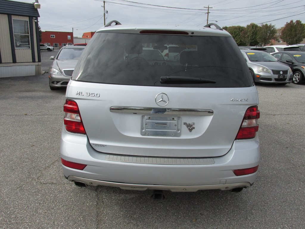 2010 Mercedes-Benz M-Class Image 5