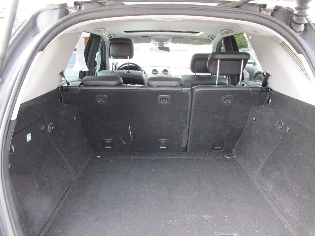 2010 Mercedes-Benz M-Class Image 7