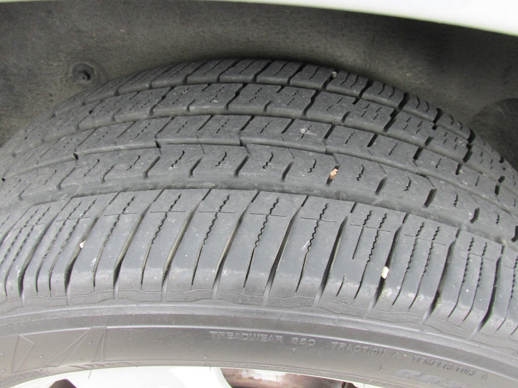 2010 Mercedes-Benz M-Class Image 8