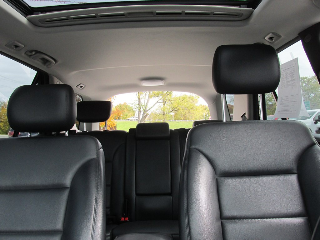 2010 Mercedes-Benz M-Class Image 11