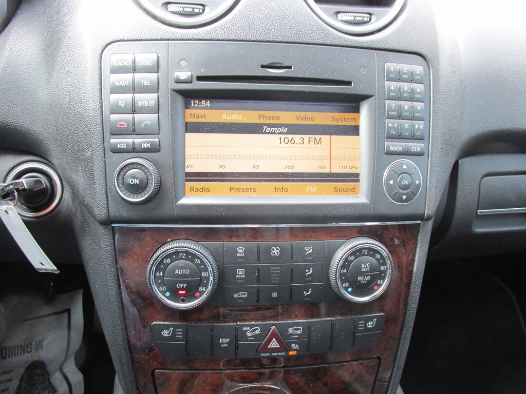 2010 Mercedes-Benz M-Class Image 13