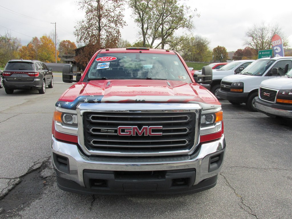 2015 GMC Sierra Image 2
