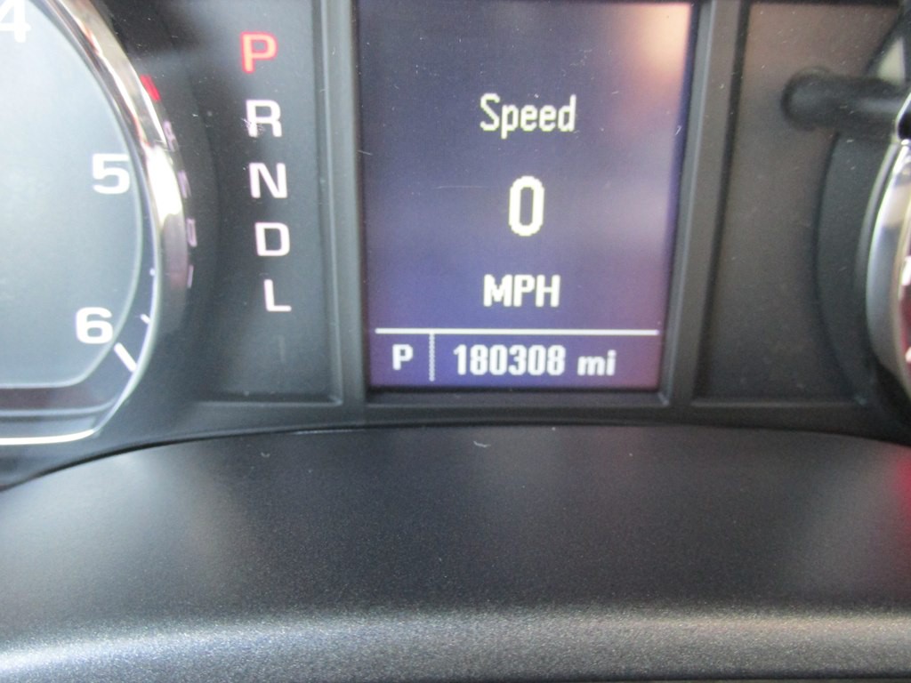 2018 Chevrolet Silverado 1500 Image 2