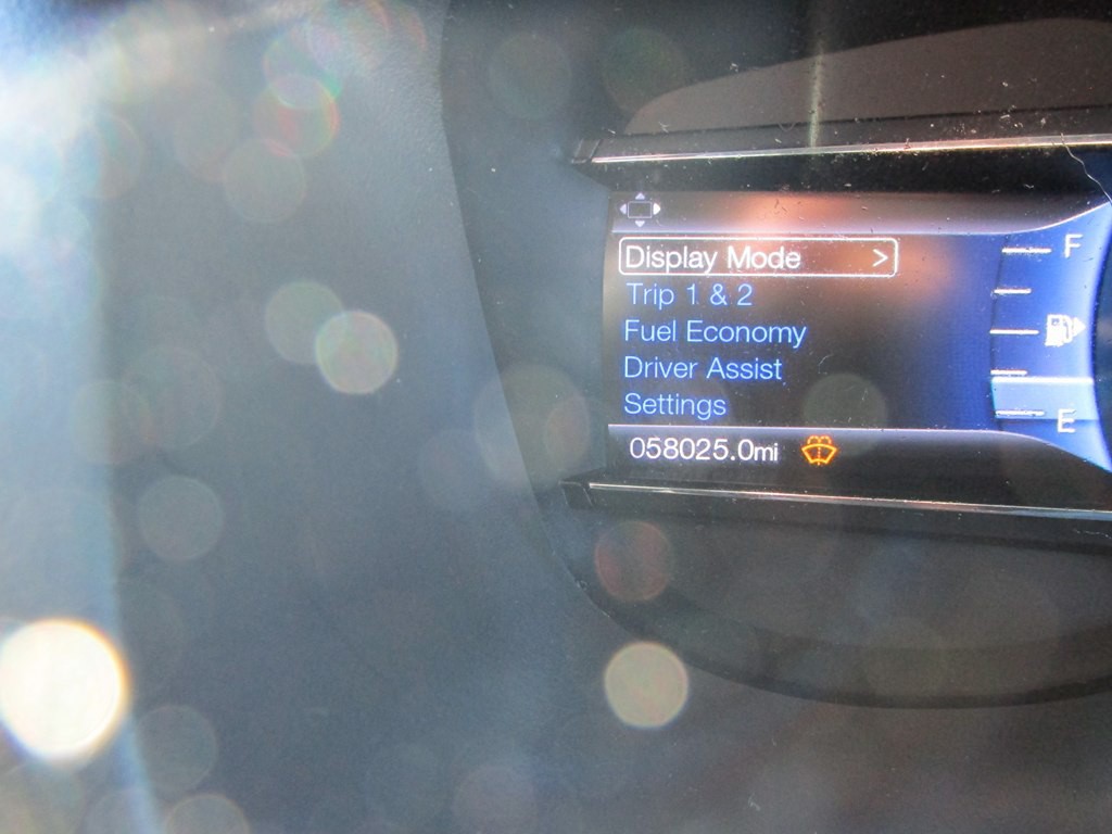 2017 Ford Explorer Image 2