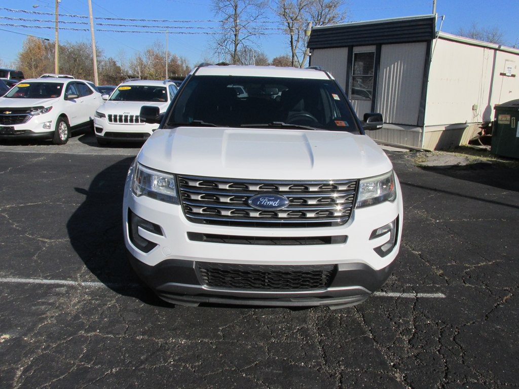 2017 Ford Explorer Image 3