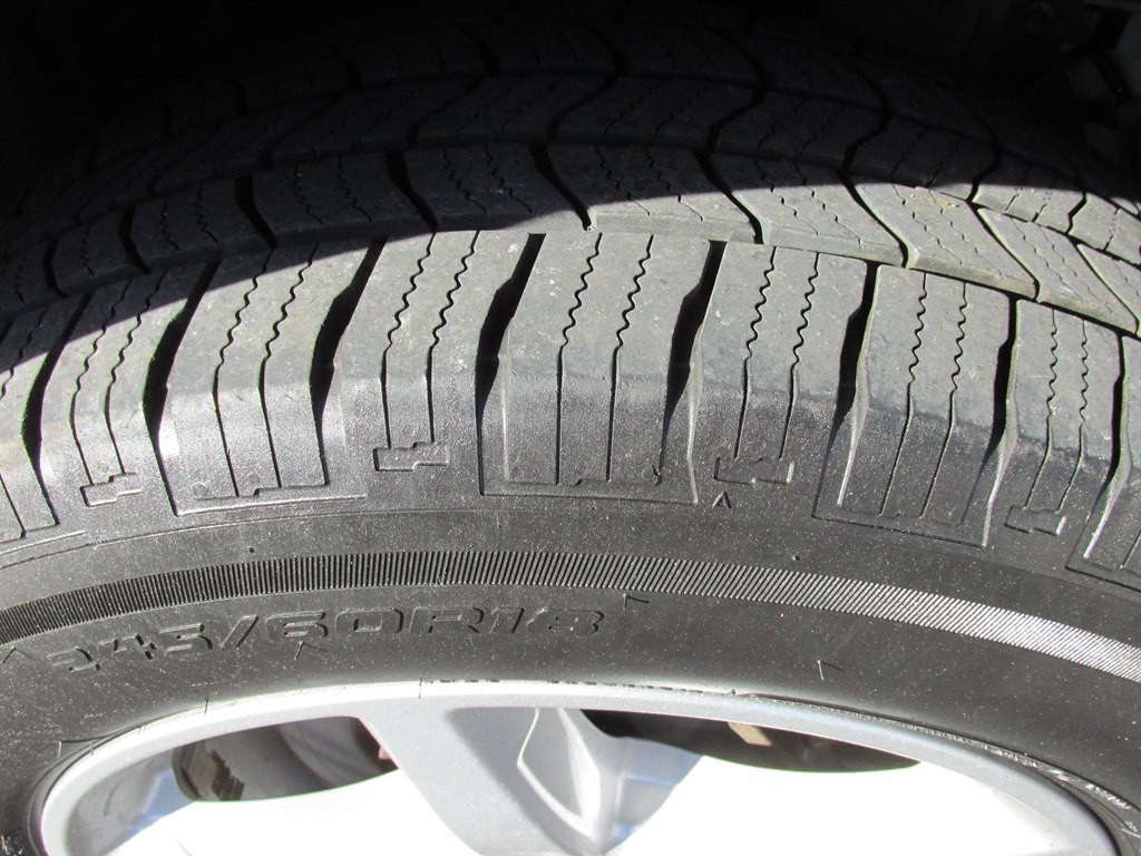 2017 Ford Explorer Image 8