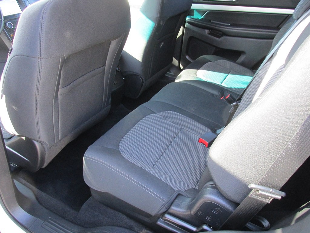 2017 Ford Explorer Image 10