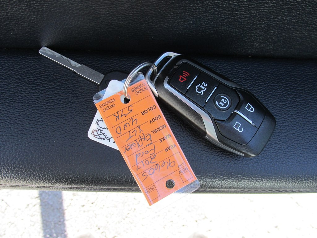 2017 Ford Explorer Image 17