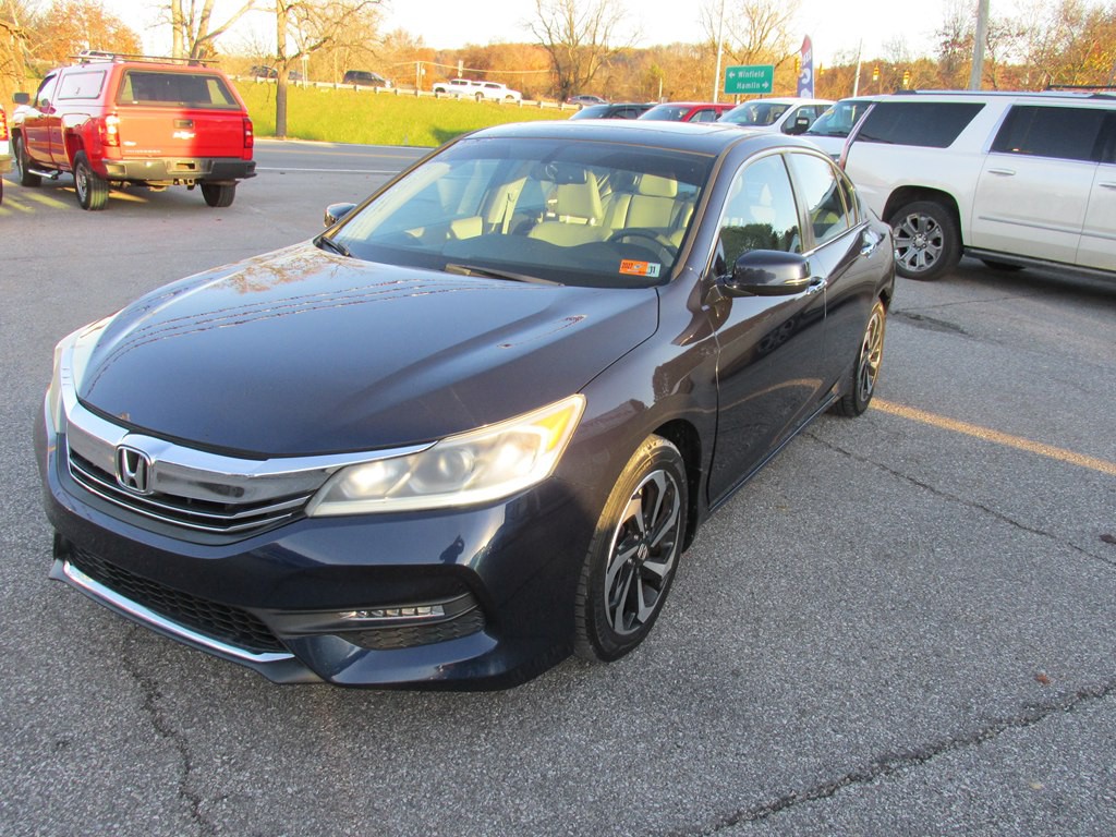 2016 Honda Accord Image 1