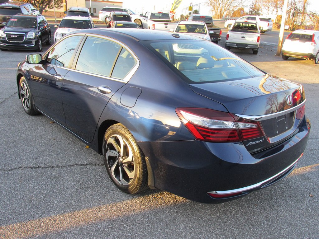 2016 Honda Accord Image 6