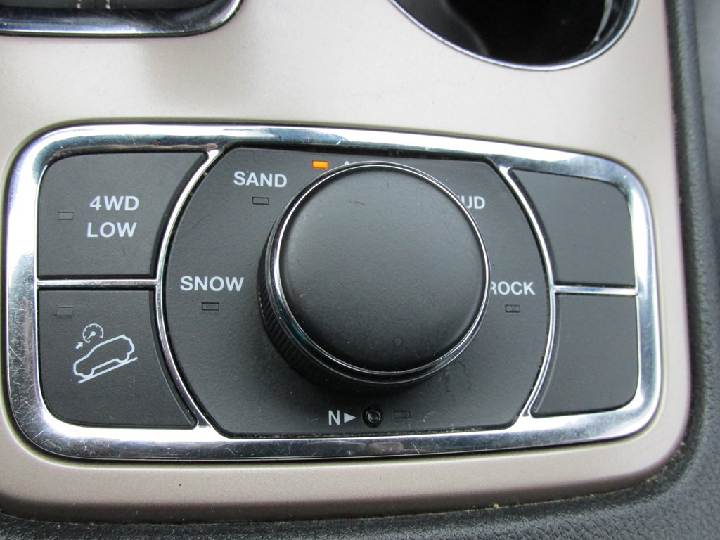 2017 Jeep Grand Cherokee Image 13