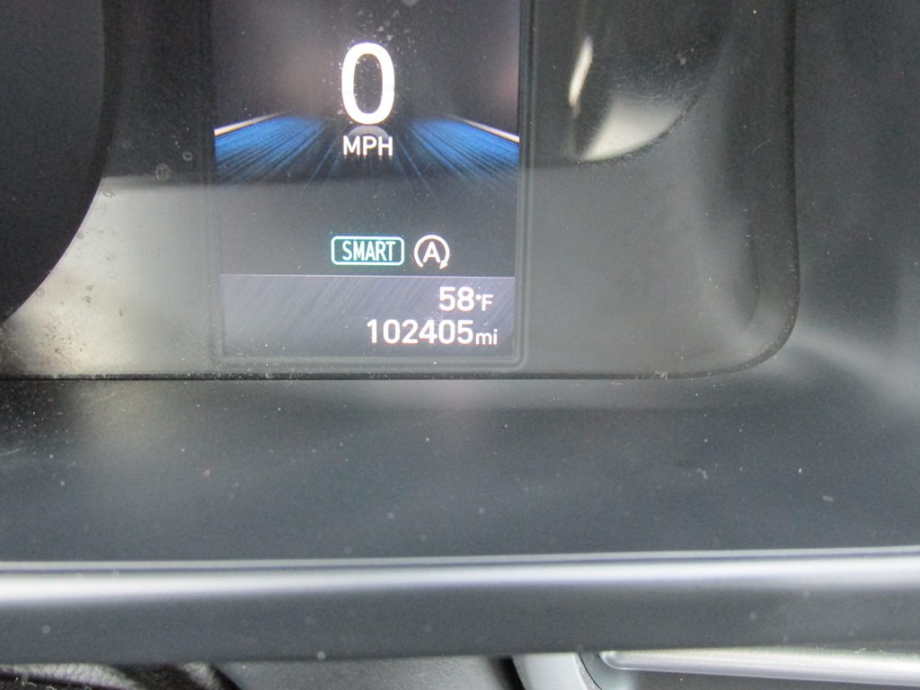 2021 Hyundai Elantra Image 2