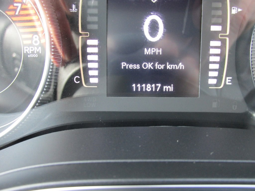 2019 Jeep Cherokee Image 2