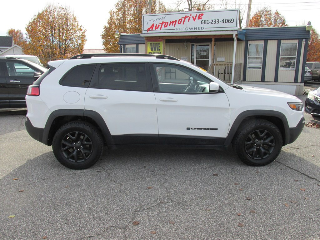 2019 Jeep Cherokee Image 4