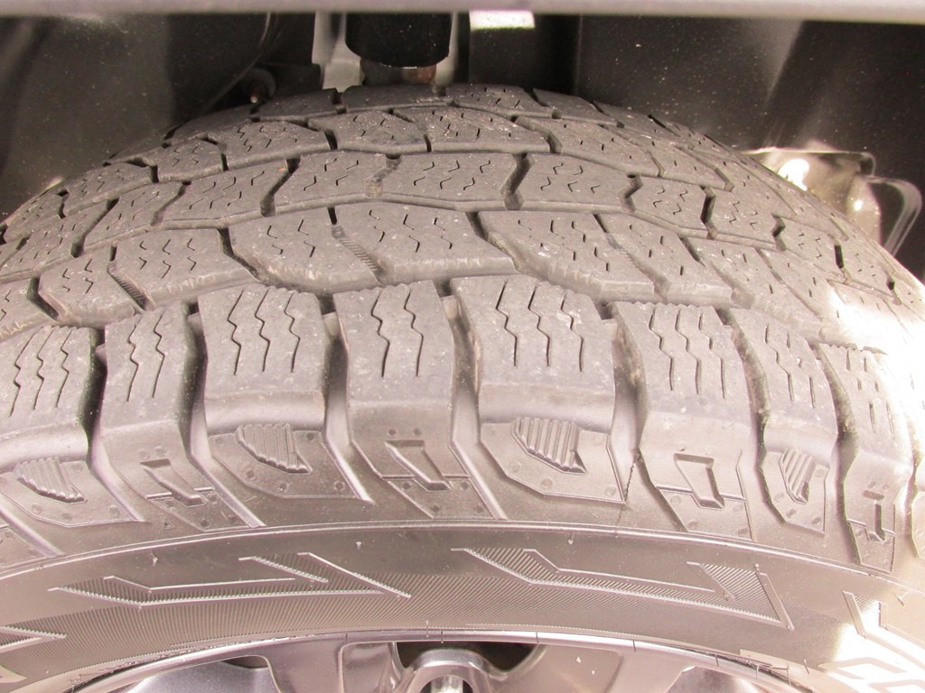 2019 Jeep Cherokee Image 8